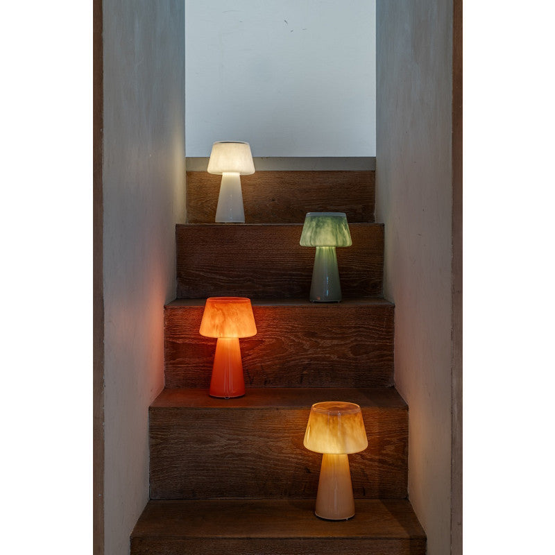 Tafellamp Frida - oplaadbaar in 3 kleuren.