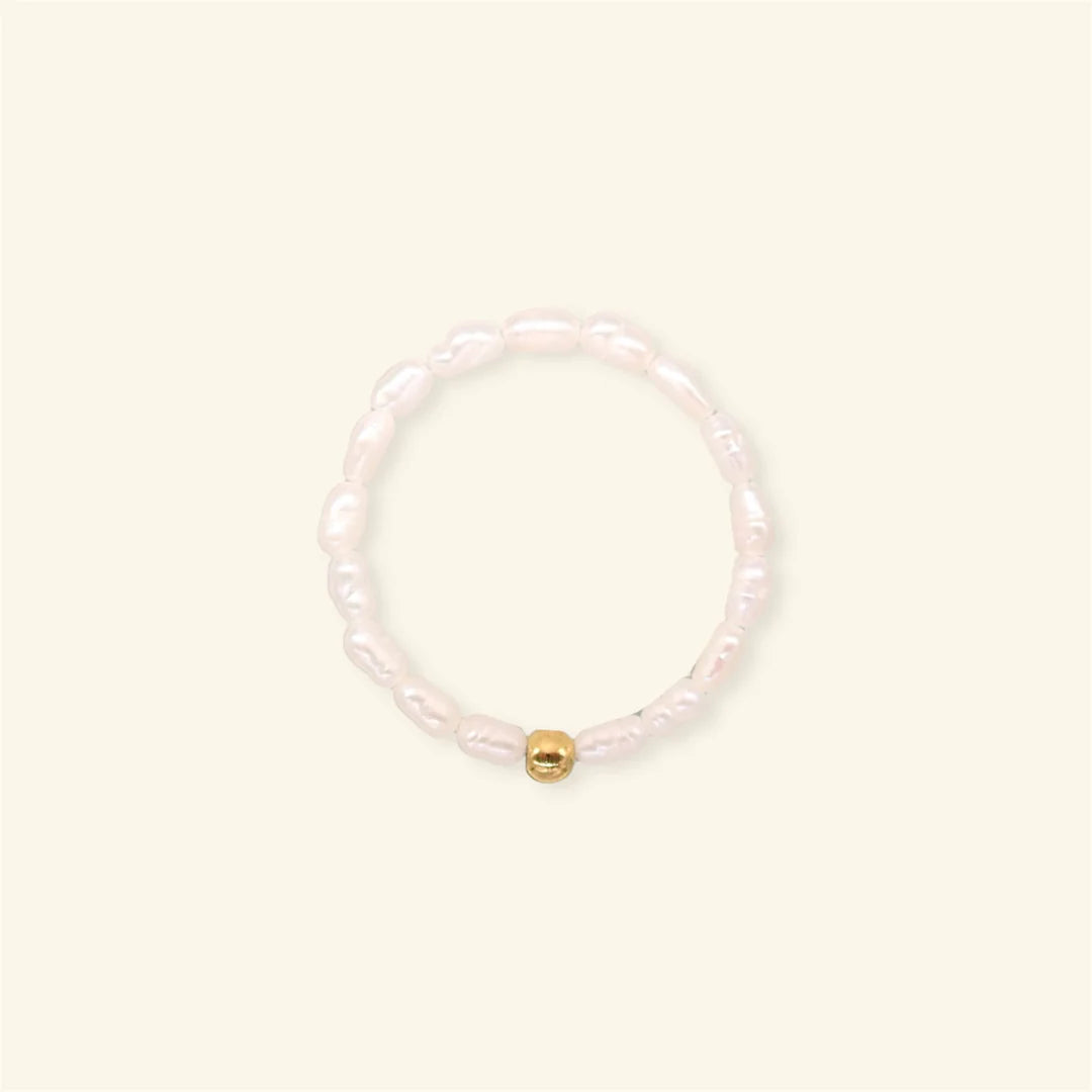 Petite Pearl ring