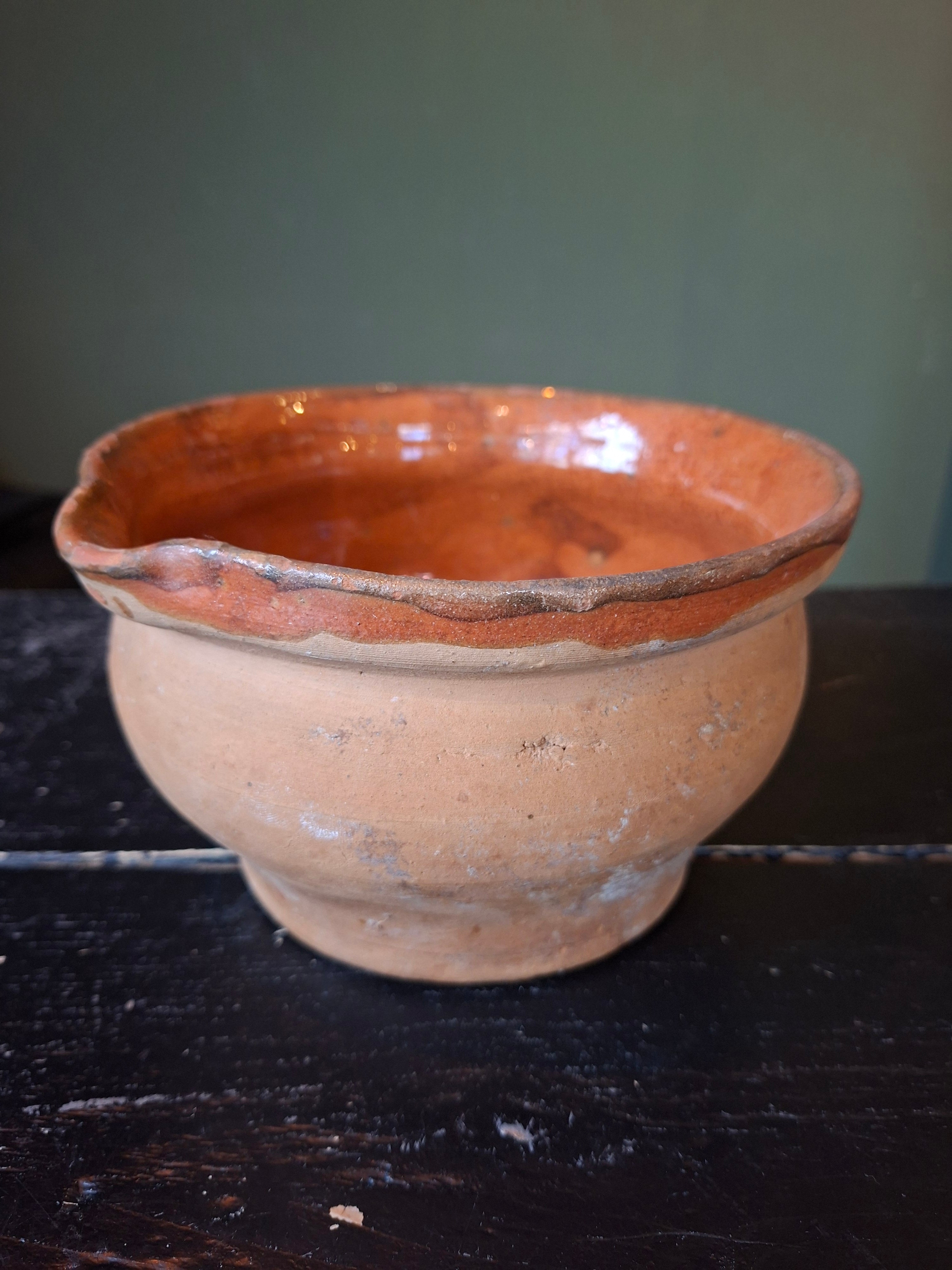 Schaal van aardewerk